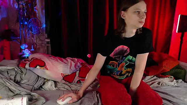 Snapshot of Frank_Fraer chatting on January 12, 2025, 8:03 pm Frank Fraer online show from January 12, 2025, 8:03 pm