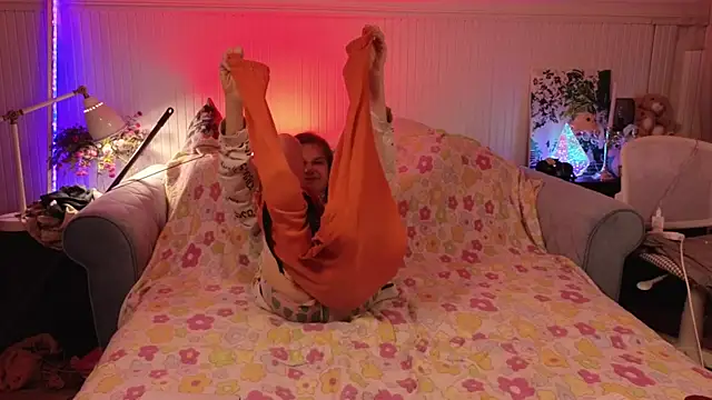 Snapshot of Frank_Fraer chatting on October 12, 2025, 9:03 pm Frank Fraer online show from October 12, 2025, 9:03 pm