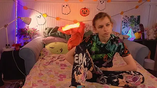 Snapshot of Frank_Fraer chatting on November 8, 2025, 8:03 am Frank Fraer online show from November 8, 2025, 8:03 am