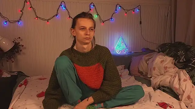 Snapshot of Frank_Fraer chatting on December 3, 2025, 4:05 pm Frank Fraer online show from December 3, 2025, 4:05 pm