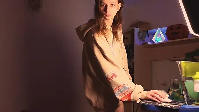 Snapshot of Frank_Fraer chatting on February 8, 2026, 4:38 am Frank Fraer online show from February 8, 2026, 4:38 am