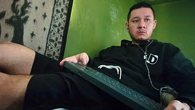 sweet cock28 online show from February 5, 2025, 3:31 pm