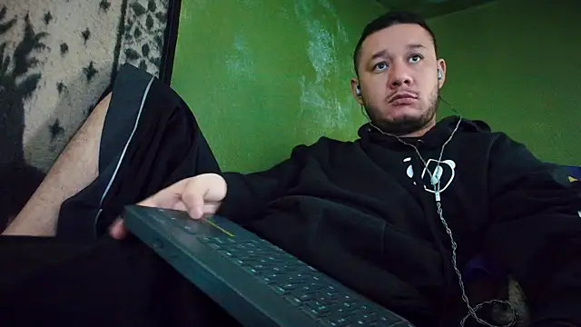 sweet cock28 online show from March 15, 2025, 3:37 pm