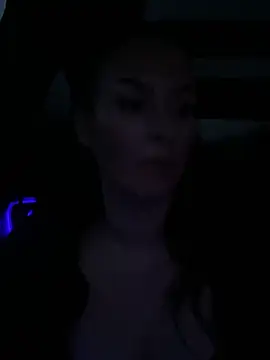 Mia-Bremer online show from February 28, 2025, 10:28 pm