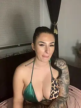 Mia-Bremer online show from March 6, 2025, 12:00 am