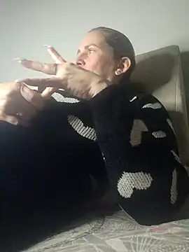 Snapshot of SeductionSilera chatting on January 26, 2025, 8:02 pm SeductionSilera online show from January 26, 2025, 8:02 pm