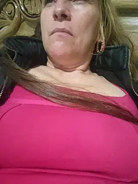 Snapshot of SeductionSilera chatting on February 13, 2025, 6:16 pm SeductionSilera online show from February 13, 2025, 6:16 pm