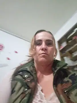 Snapshot of SeductionSilera chatting on February 14, 2025, 6:29 pm SeductionSilera online show from February 14, 2025, 6:29 pm