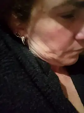 Snapshot of SeductionSilera chatting on February 17, 2025, 8:15 pm SeductionSilera online show from February 17, 2025, 8:15 pm