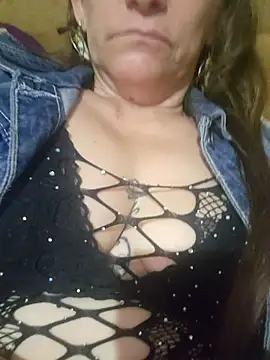 Snapshot of SeductionSilera chatting on February 20, 2025, 2:02 pm SeductionSilera online show from February 20, 2025, 2:02 pm