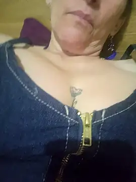 Snapshot of SeductionSilera chatting on February 24, 2025, 6:47 pm SeductionSilera online show from February 24, 2025, 6:47 pm