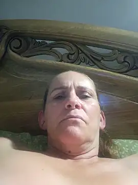 Snapshot of SeductionSilera chatting on October 31, 2025, 4:13 am SeductionSilera online show from October 31, 2025, 4:13 am