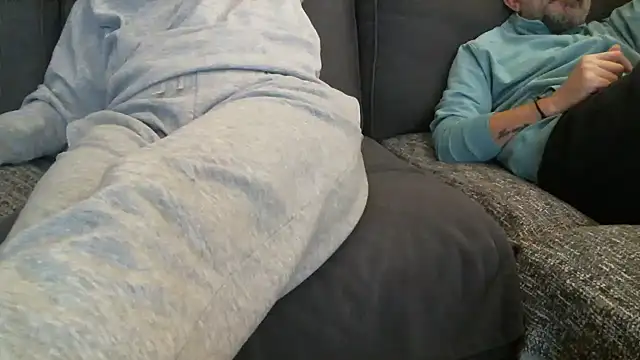 mysteriouscouple001 online show from November 9, 2025, 5:44 pm