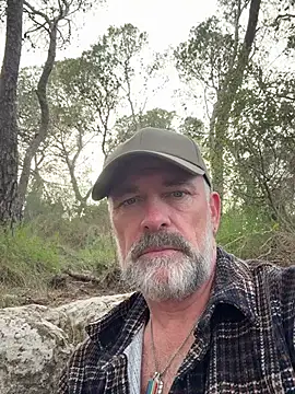 DaddybearVLC online show from February 25, 2025, 3:49 pm