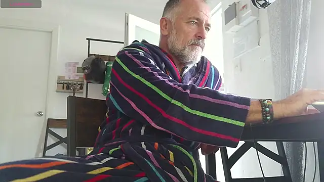 DaddybearVLC online show from November 1, 2025, 12:07 pm