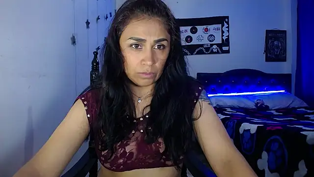 pinky violeta online show from December 29, 2024, 10:36 pm