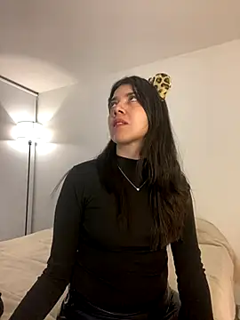 saori 10 online show from October 19, 2025, 7:42 am