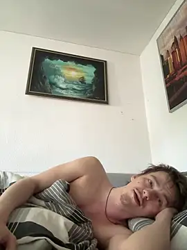 Toyjungee online show from April 26, 2026, 6:44 am