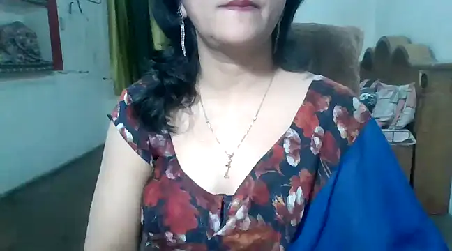 Cute Mahi22 online show from February 18, 2025, 5:10 pm