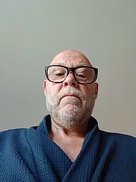 Snapshot of Tempted1973 chatting on June 21, 2026, 6:49 am Tempted1973 online show from June 21, 2026, 6:49 am