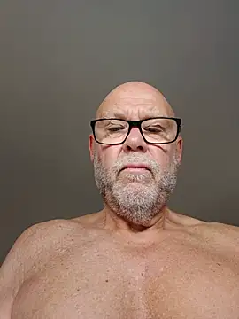 Snapshot of Tempted1973 chatting on August 8, 2026, 5:53 am Tempted1973 online show from August 8, 2026, 5:53 am