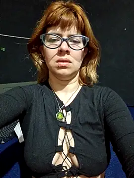 Snapshot of Carlafoxxx chatting on September 30, 2025, 1:27 pm Carlafoxxx online show from September 30, 2025, 1:27 pm