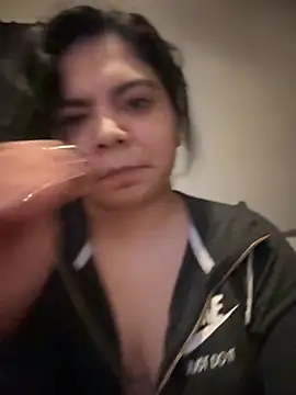 kimmiakiss22 online show from September 12, 2025, 4:45 am