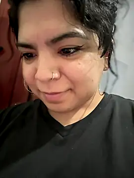 kimmiakiss22 online show from November 20, 2025, 9:14 pm