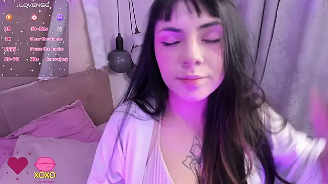 xhinata hyugax online show from July 18, 2026, 1:54 am