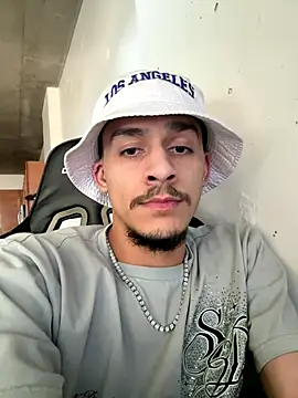 alexdaddy212 online show from September 26, 2025, 10:58 pm