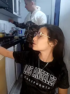 catire2323 online show from November 27, 2025, 3:08 am