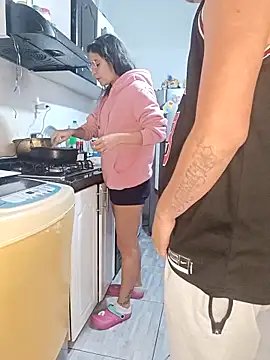 catire2323 online show from November 30, 2025, 12:25 am