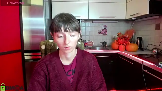 TayanaJons online show from September 30, 2025, 7:02 am