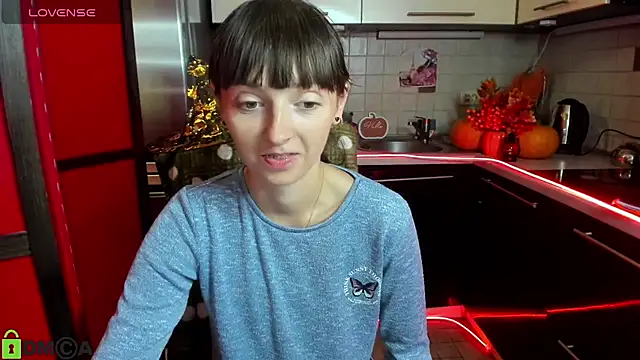 TayanaJons online show from October 9, 2025, 7:06 am