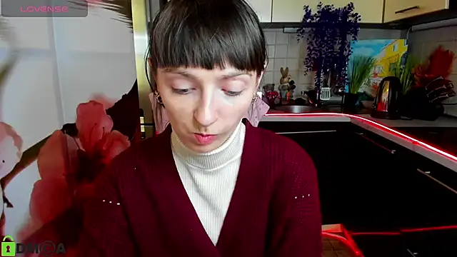 TayanaJons online show from February 15, 2026, 8:13 am