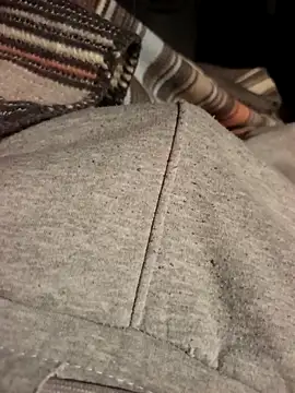 Freezing Duck online show from December 18, 2025, 3:01 am