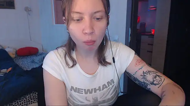 amanda kiss kiss online show from December 28, 2024, 12:13 pm