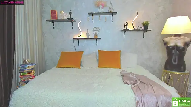 StripBianka online show from January 18, 2025, 4:42 pm