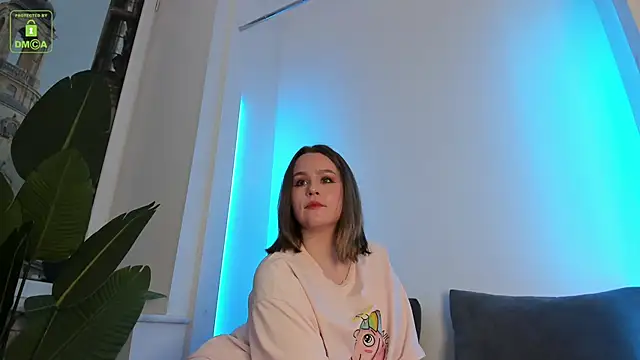 Snapshot of ErikaLust chatting on November 11, 2025, 4:23 am ErikaLust online show from November 11, 2025, 4:23 am