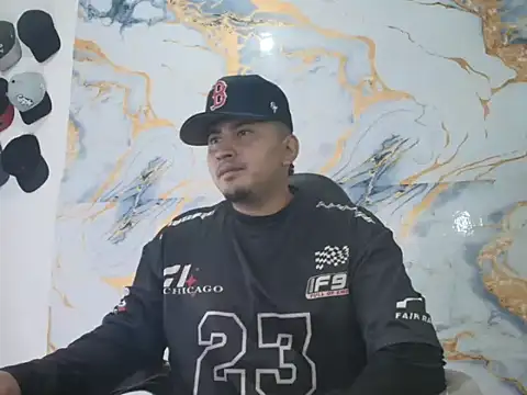 Snapshot of myke_andrade chatting on June 5, 2026, 6:09 am myke andrade online show from June 5, 2026, 6:09 am