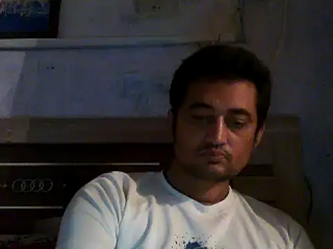 Rocobodymassager online show from December 4, 2024, 8:18 pm