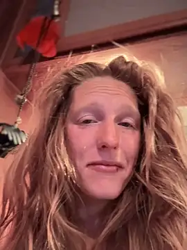 GoldenFlameGoddess online show from September 14, 2025, 2:05 pm