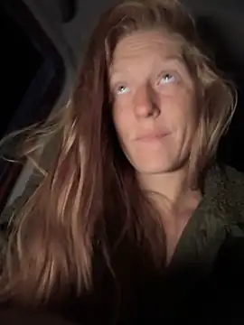 GoldenFlameGoddess online show from November 13, 2025, 12:37 pm