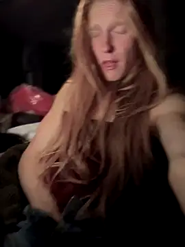 GoldenFlameGoddess online show from December 2, 2025, 3:01 am