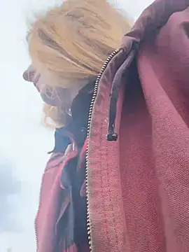 GoldenFlameGoddess online show from March 1, 2026, 5:48 pm