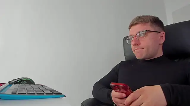 Findom guy online show from March 20, 2025, 11:38 am