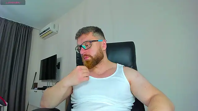 Findom guy online show from March 23, 2026, 1:04 pm