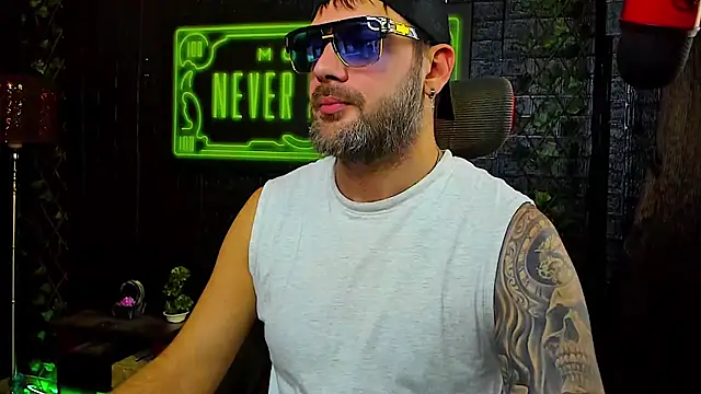 LexXHardy online show from September 23, 2025, 11:02 am