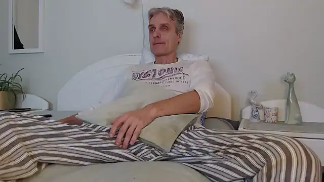 StrongBill online show from December 24, 2024, 2:12 pm