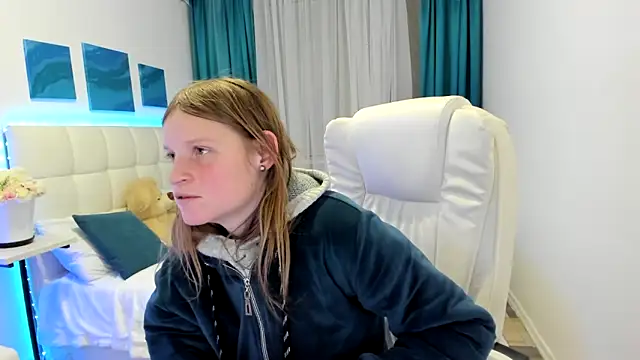 Kathlyn  Heath online show from February 15, 2025, 7:39 pm